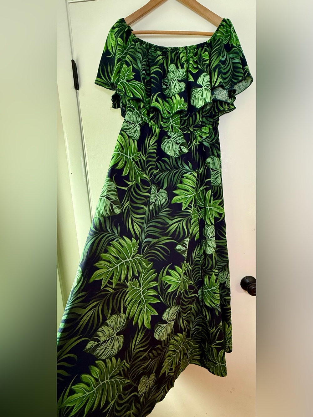 Cupshe Margot Tropical Palm Green Maxi Dress Resortwear Vacation Flirty Coquette - Picture 7 of 12